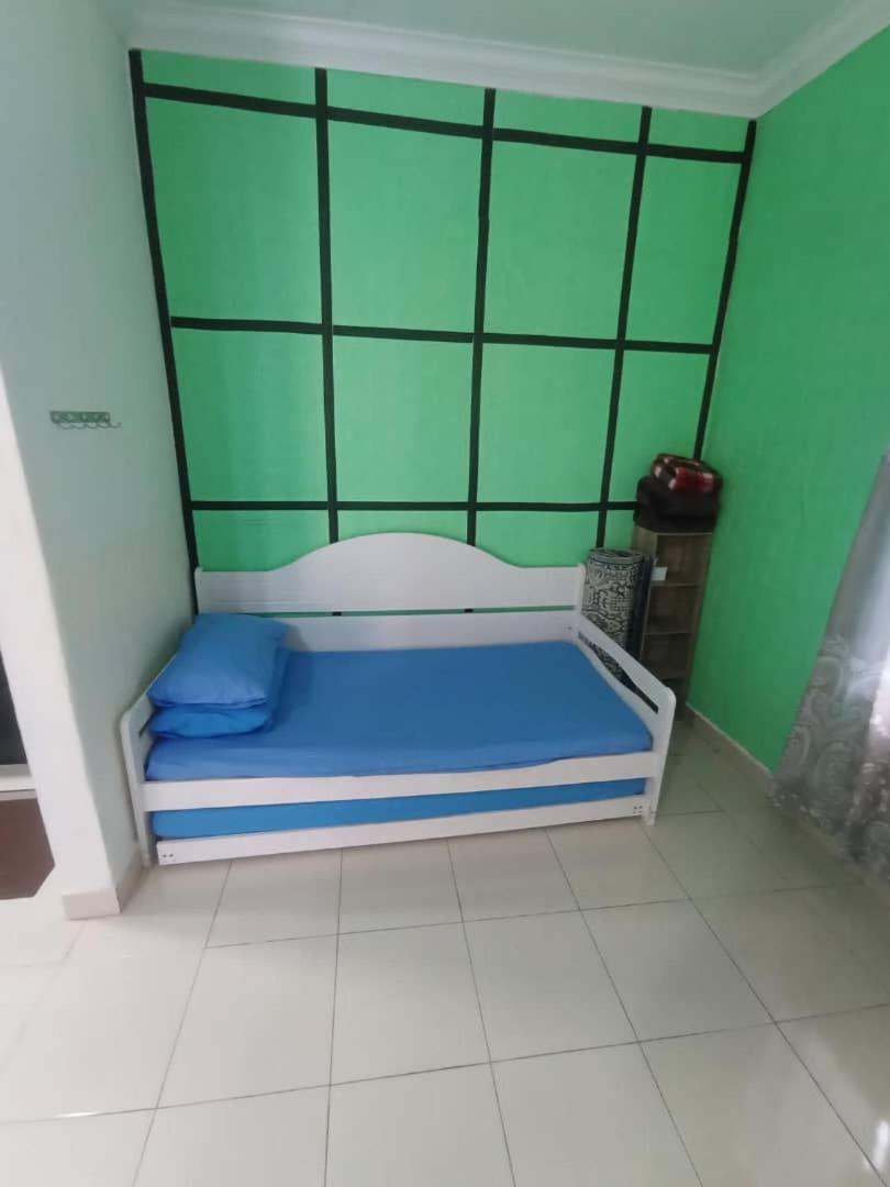 Homestay Sri Ladang Kuala Terengganu Exteriör bild
